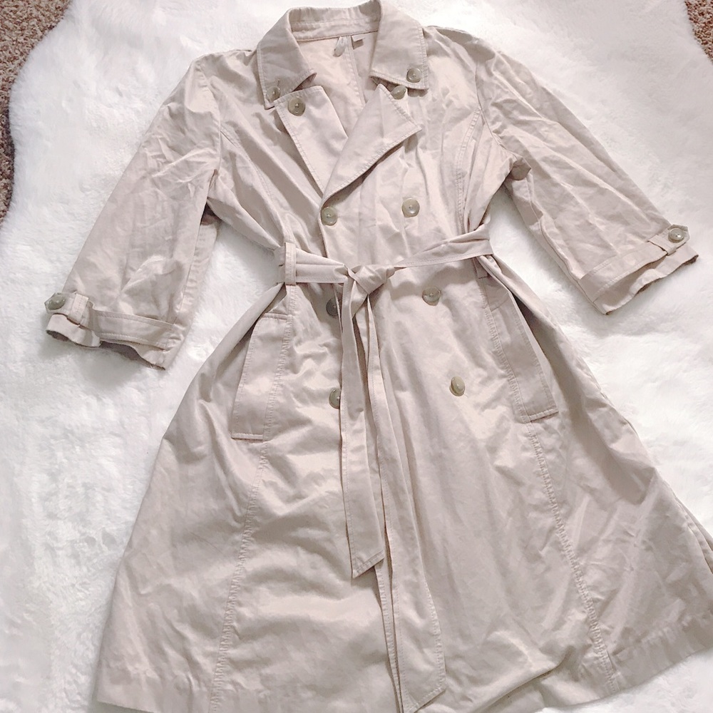 Feminine Trench coat | size L